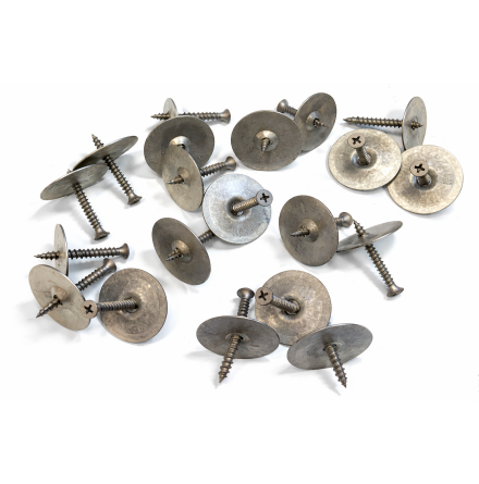 F�rmonterad tr�skruv och bricka f�r papptak 1000 st